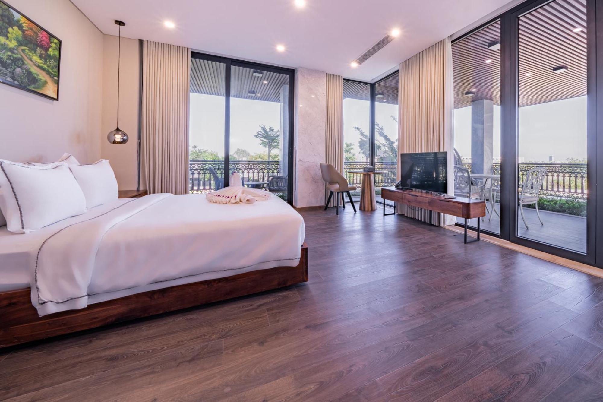 Cami Riverside Resort Da Nang Exterior photo