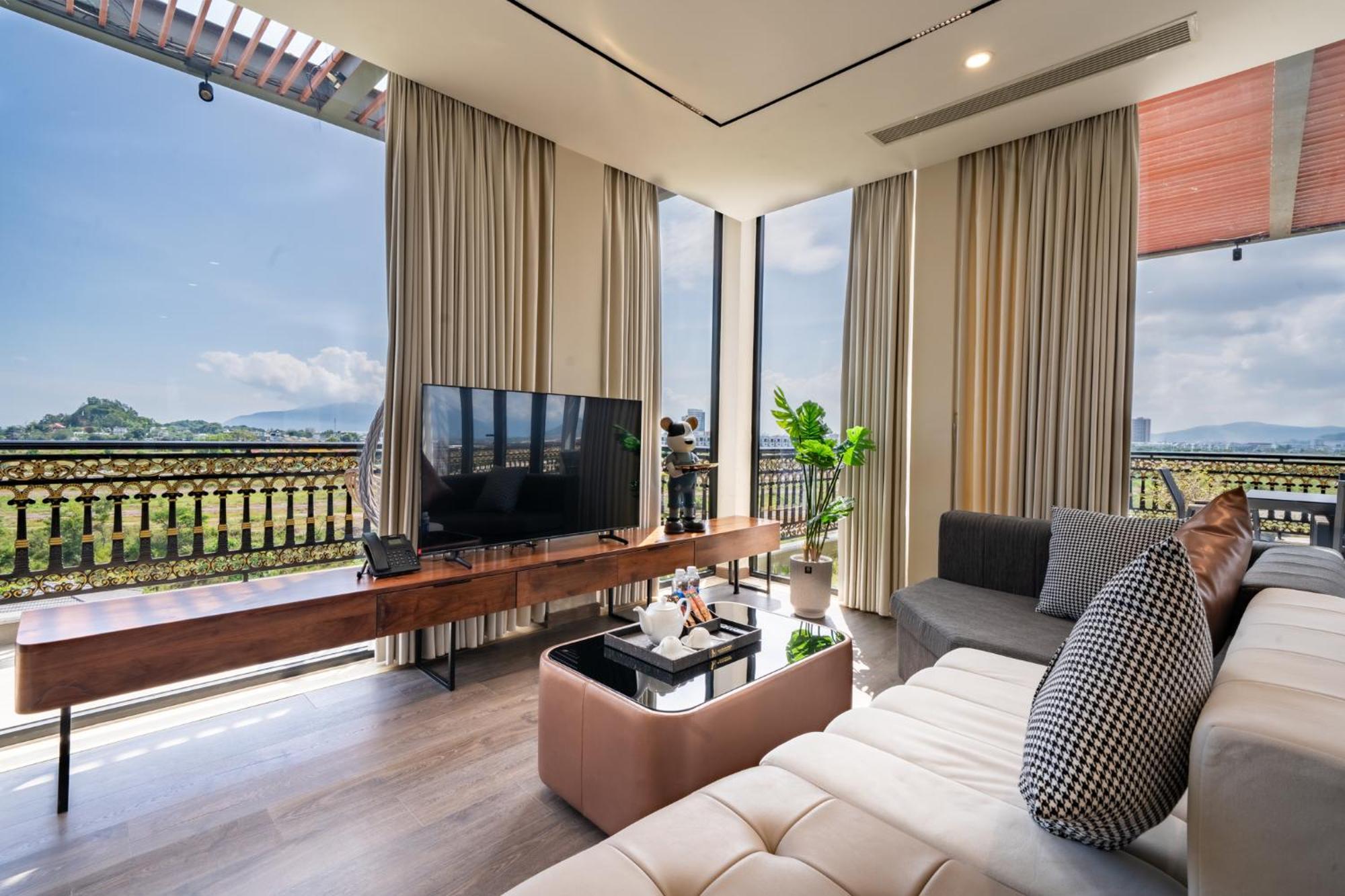 Cami Riverside Resort Da Nang Exterior photo