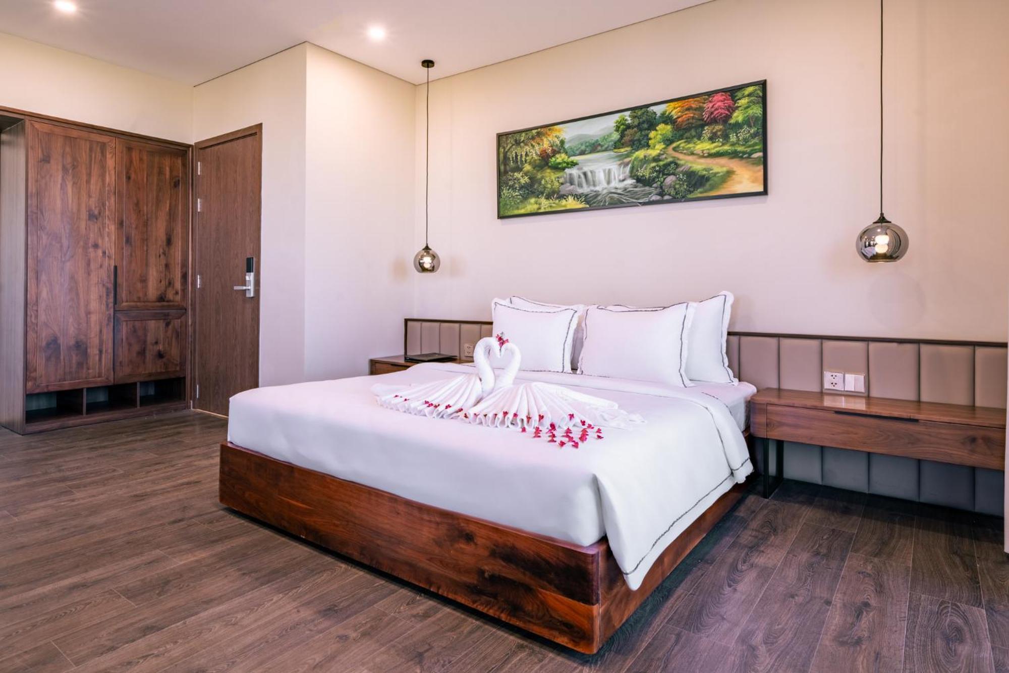 Cami Riverside Resort Da Nang Exterior photo