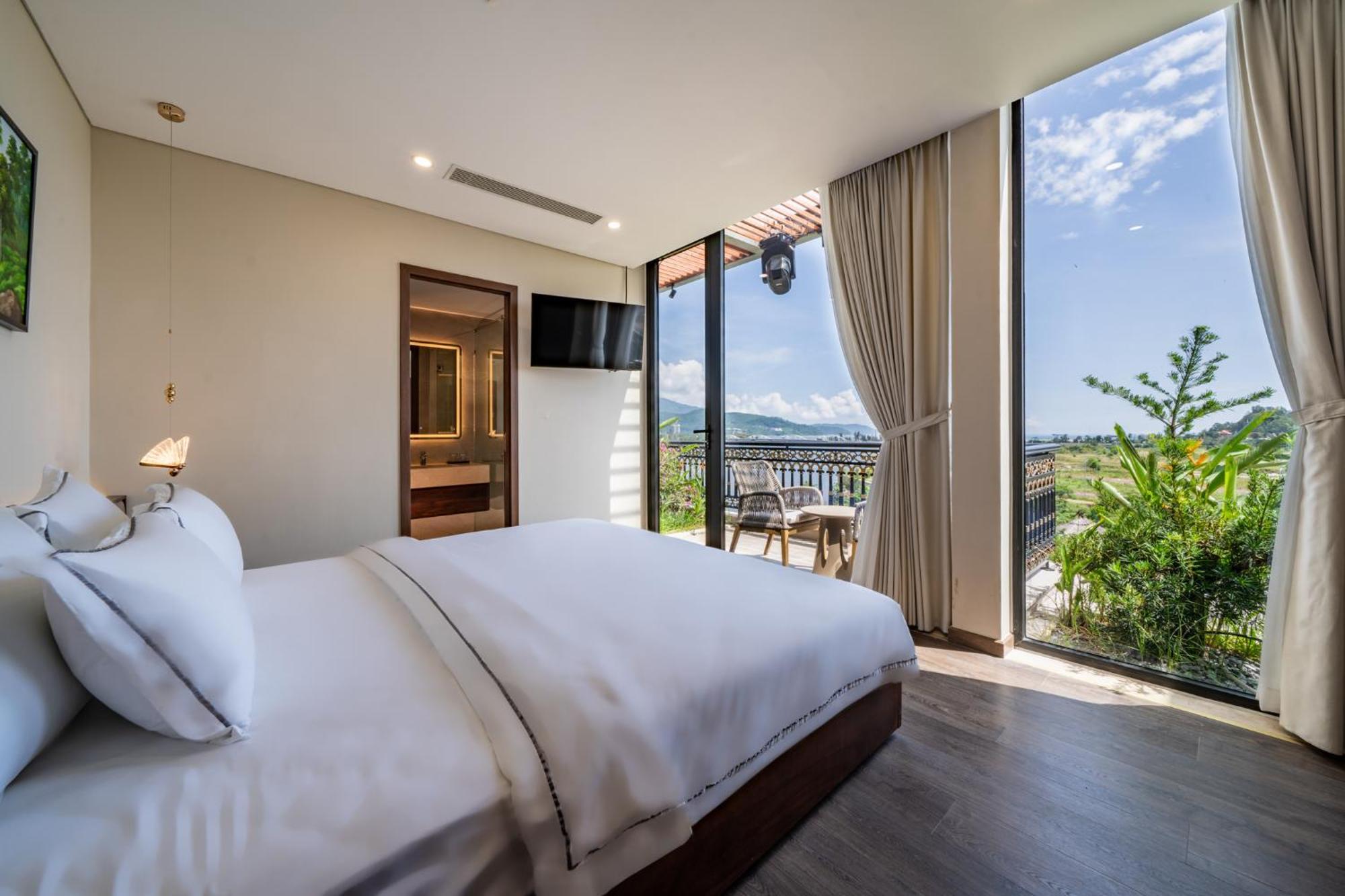 Cami Riverside Resort Da Nang Exterior photo